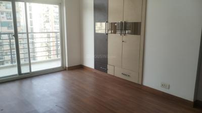 Bedroom Image of 1650 Sq.ft 3 BHK Apartment / Flat for rent in Arihant Ambience, Crossings Republik Ghaziabad for Rs. 25000