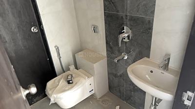 Image of 777 Sq.ft 2 BHK Apartment / Flat for rent in The Baya Central, Lower Parel, Mumbai for Rs. 110000
