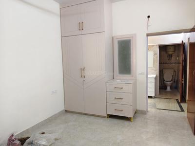 Bedroom Image of 1150 Sq.ft 3 BHK Apartment / Flat for rent in DDA Flats Munirka, Munirka New Delhi for Rs. 65000