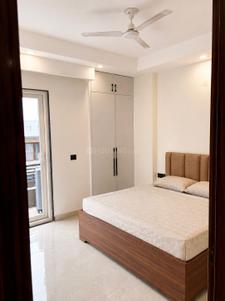 Bedroom Image of 1300 Sq.ft 2 BHK Builder Floor for rent in Sector 42 Gurgaon for Rs. 61000