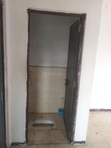 Bathroom Image of 330 Sq.ft 1 RK Apartment / Flat for rent in Transport Nagar Lucknow for Rs. 7000
