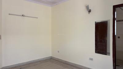 Bedroom Image of 2700 Sq.ft 3 BHK Builder Floor for rent in DLF Phase 2 Gurgaon for Rs. 60000