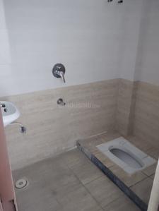 Bathroom Image of 550 Sq.ft 1 BHK Apartment / Flat for rent in Highway Karuna Sagar, Block 1, Kanadiya Indore for Rs. 8000