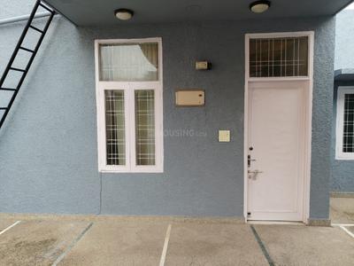 Balcony Image of 400 Sq.ft 1 BHK Builder Floor for rent in Greater Kailash II New Delhi for Rs. 35000