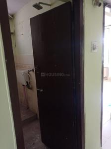 Bathroom Image of 800 Sq.ft 2 BHK Apartment / Flat for rent in Kachiguda Hyderabad for Rs. 17000