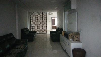 Living Room Image of 1650 Sq.ft 3 BHK Builder Floor for sale in Lalbagh Lucknow for Rs. 7800000
