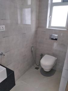 Common Bathroom Image of 2640 Sq.ft 4 BHK Apartment / Flat for sale in Vile Parle East Mumbai for Rs. 102500000