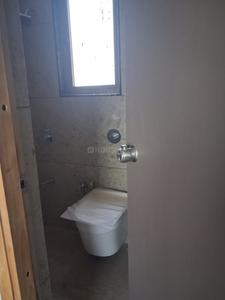 Bathroom Image of 1800 Sq.ft 2 BHK Apartment / Flat for rent in Stavik Heights, Bhadaj Ahmedabad for Rs. 23000
