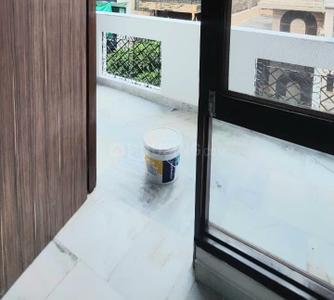 Balcony Image of 1000 Sq.ft 2 BHK Apartment / Flat for rent in DDA Flats Sarita Vihar, Sarita Vihar New Delhi for Rs. 36300