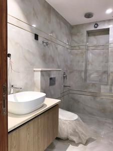 Common Bathroom Image of 2430 Sq.ft 4 BHK Builder Floor for sale in Paramount Luxury Ansal Esencia, Sector 67 Gurgaon for Rs. 26000000
