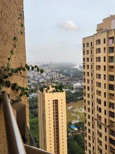 Balcony Image of 840 Sq.ft 2 BHK Apartment / Flat for sale in Rustomjee Urbania Azziano, Thane West Thane for Rs. 17500000