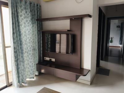 Living Room Image of 1010 Sq.ft 2 BHK Apartment / Flat for sale in Lodha Luxuria, Thane West Thane for Rs. 15500000