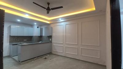 Living Room Image of 1000 Sq.ft 3 BHK Builder Floor for sale in Mayur Vihar Phase 1 New Delhi for Rs. 8000000