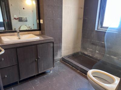 Bathroom Image of 2500 Sq.ft 3 BHK Apartment / Flat for sale in Ballygunge Kolkata for Rs. 42500000