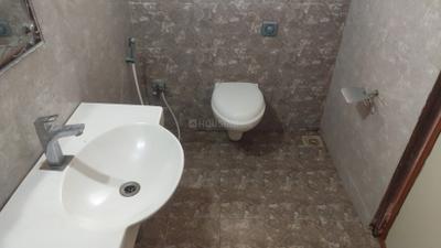 Image of 850 Sq.ft 2 BHK Apartment / Flat for rent in Saffron Apartments, Borivali West, Mumbai for Rs. 56000