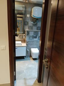 Bathroom Image of 1800 Sq.ft 3 BHK Builder Floor for sale in Sector 49 Gurgaon for Rs. 32500000