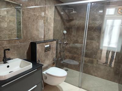 Bathroom Image of 3000 Sq.ft 3.5 BHK Apartment / Flat for sale in Sumadhura The Olympus, Financial District Hyderabad for Rs. 41500000