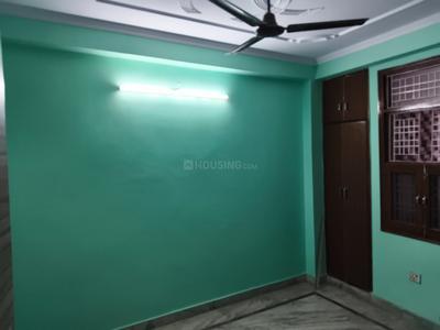 Bedroom Image of 452 Sq.ft 2 BHK Builder Floor for rent in Mahavir Enclave New Delhi for Rs. 16500