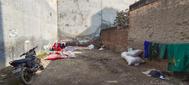 Burari Garhi Main Image 1