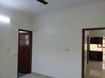 Bedroom Image of 2200 Sq.ft 3 BHK Apartment / Flat for rent in Vasant Kunj New Delhi for Rs. 95000