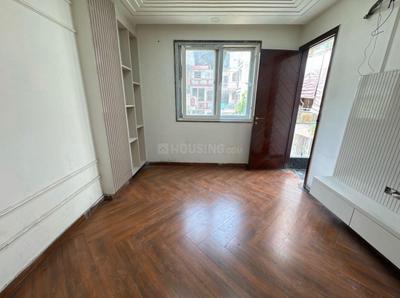 Bedroom Image of 1550 Sq.ft 5 BHK Builder Floor for sale in Sector 8 Rohini New Delhi for Rs. 26000000