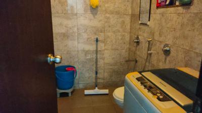 Bathroom Image of 600 Sq.ft 1 BHK Apartment / Flat for sale in Amanora Future Towers, Hadapsar Pune for Rs. 8000000
