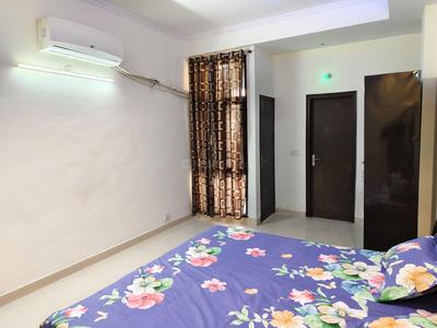 Bedroom Image of 3000 Sq.ft 4 BHK Independent House for rent in Sector 46 Noida for Rs. 70000