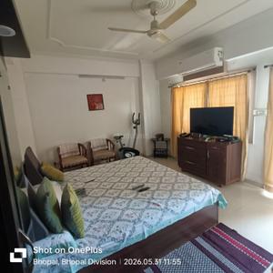 Bedroom Image of 1200 Sq.ft 3 BHK Apartment / Flat for sale in Priyadarshini Adhishthan Apartment, Pallavi Nagar Bhopal for Rs. 9500000