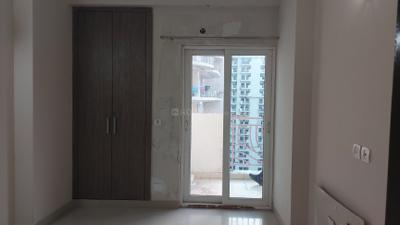 Bedroom Image of 1250 Sq.ft 2 BHK Apartment / Flat for rent in Mahagun Moderne, Sector 78 Noida for Rs. 36000