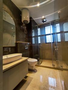 Bathroom Image of 4000 Sq.ft 4 BHK Builder Floor for sale in Defence Colony New Delhi for Rs. 220000000
