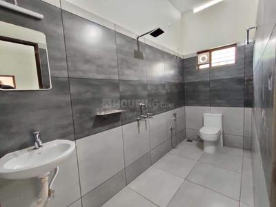 Bathroom Image of 1680 Sq.ft 3 BHK Apartment / Flat for rent in Gorakhpur Residential Scheme, Ramghar Tal Gorakhpur for Rs. 18000