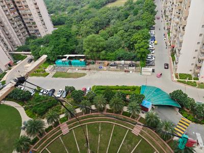 Image of 1150 Sq.ft 2.5 BHK Apartment / Flat for rent in Supertech Cape Town, Sector 74, Noida for Rs. 41000