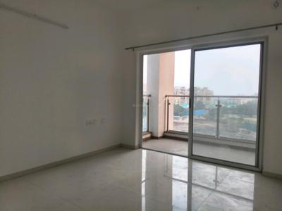 Bedroom Image of 825 Sq.ft 3 BHK Apartment / Flat for rent in Runwal The Central Park, Chinchwad Pune for Rs. 40002
