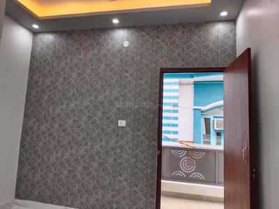 Bedroom Image of 1200 Sq.ft 4 BHK Apartment / Flat for sale in Shastri Nagar Ghaziabad for Rs. 4700000