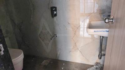 Bathroom Image of 700 Sq.ft 1 BHK Apartment / Flat for rent in Ufasa Fortune Star, Byculla Mumbai for Rs. 55000