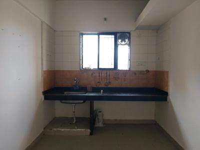 Kitchen Image of 550 Sq.ft 1 BHK Apartment / Flat for rent in Magarpatta Heliconia, Hadapsar Pune for Rs. 26000