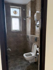 Image of 1600 Sq.ft 3 BHK Apartment / Flat for rent in Amrapali Sapphire, Sector 45, Noida for Rs. 40000