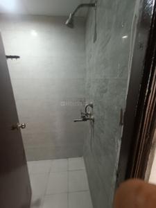 Bathroom Image of 585 Sq.ft 1 BHK Apartment / Flat for rent in Amrapali Dream Valley 2, Noida Extension Greater Noida for Rs. 19999