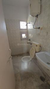 Bathroom Image of 1650 Sq.ft 3 BHK Apartment / Flat for sale in Vinayak Apartment Sector 62, Sector 62 Noida for Rs. 16500000