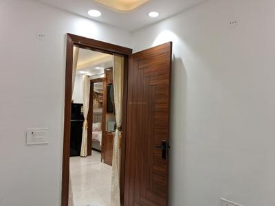 Bedroom Image of 900 Sq.ft 3 BHK Builder Floor for rent in Dwarka Mor New Delhi for Rs. 32000
