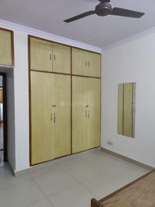 Bedroom Image of 2350 Sq.ft 4 BHK Apartment / Flat for sale in DDA SFS, Sarita Vihar New Delhi for Rs. 35200000