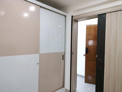 Bedroom Image of 2200 Sq.ft 4 BHK Apartment / Flat for sale in Builder Whit Rose Aprtment, Sector 13 Dwarka New Delhi for Rs. 37600000