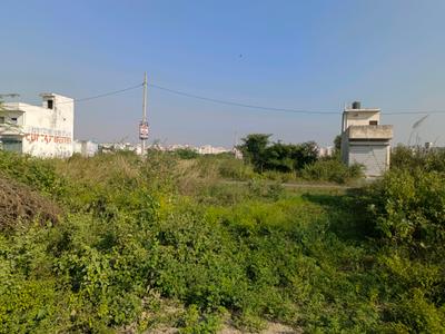 Image of 120 Sq.ft Residential Plot / Land for sale in Sector 34 Rohini, New Delhi for Rs. 25000000
