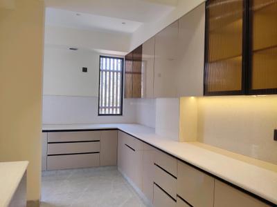 Kitchen Image of 1800 Sq.ft 2 BHK Builder Floor for rent in DLF Phase 5 Gurgaon for Rs. 75000
