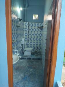 Bathroom Image of 1350 Sq.ft 3 BHK Builder Floor for rent in Vidya Nagar Bellary for Rs. 22500