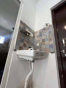 Bathroom Image of 1700 Sq.ft 2 BHK Independent House for rent in Sheikhpura Patna for Rs. 14000