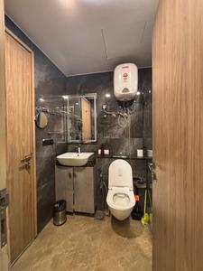 Bathroom Image of 2000 Sq.ft 3 BHK Apartment / Flat for sale in M3M Skywalk, Sector 74 Gurgaon for Rs. 37000000