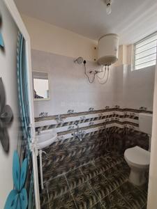 Bathroom Image of 720 Sq.ft 1 BHK Builder Floor for rent in Arakere Bengaluru for Rs. 17000