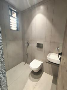 Bathroom Image of 850 Sq.ft 2 BHK Apartment / Flat for sale in The View By Evermark, Bhayli Vadodara for Rs. 3900000