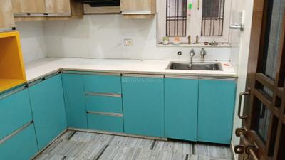 Kitchen Image of 1500 Sq.ft 2.5 BHK Builder Floor for rent in Manas Enclave, Indira Nagar Lucknow for Rs. 20000